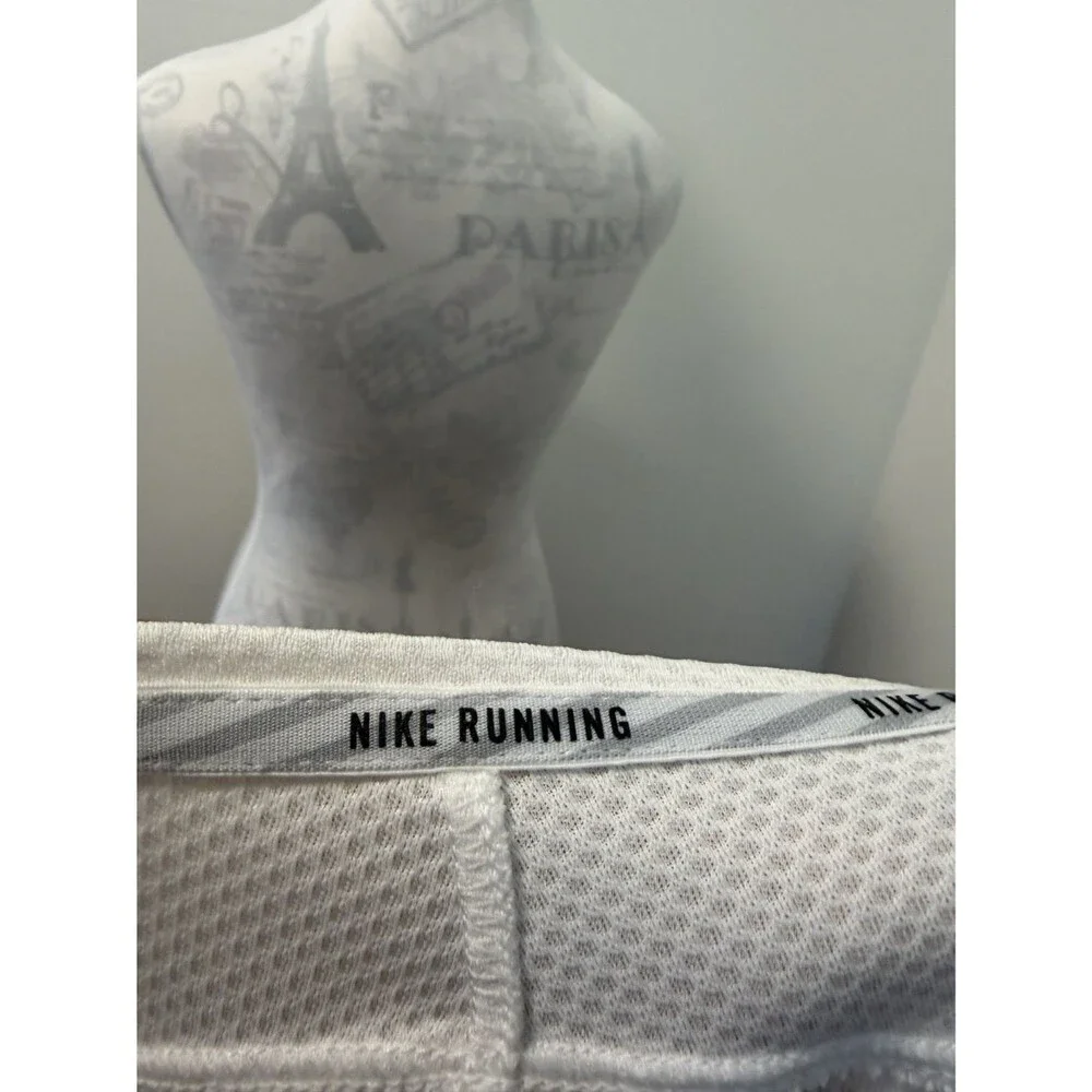 Nike Dri-FIT Running Women's T-Shirt M White Mesh Breathable Texture Long Sleeve